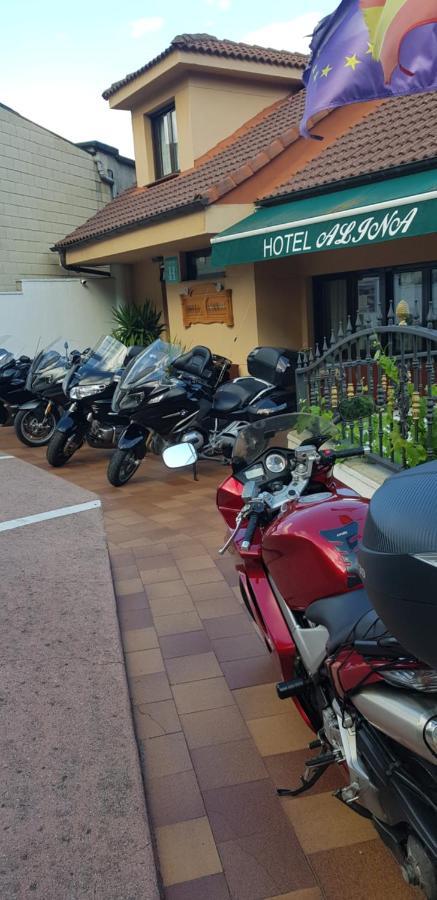 Hotel Alina Cangas De Narcea Exterior photo